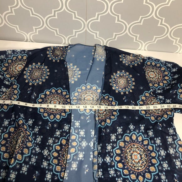 Cupshe cover up swim kimono - Picture 9 of 10